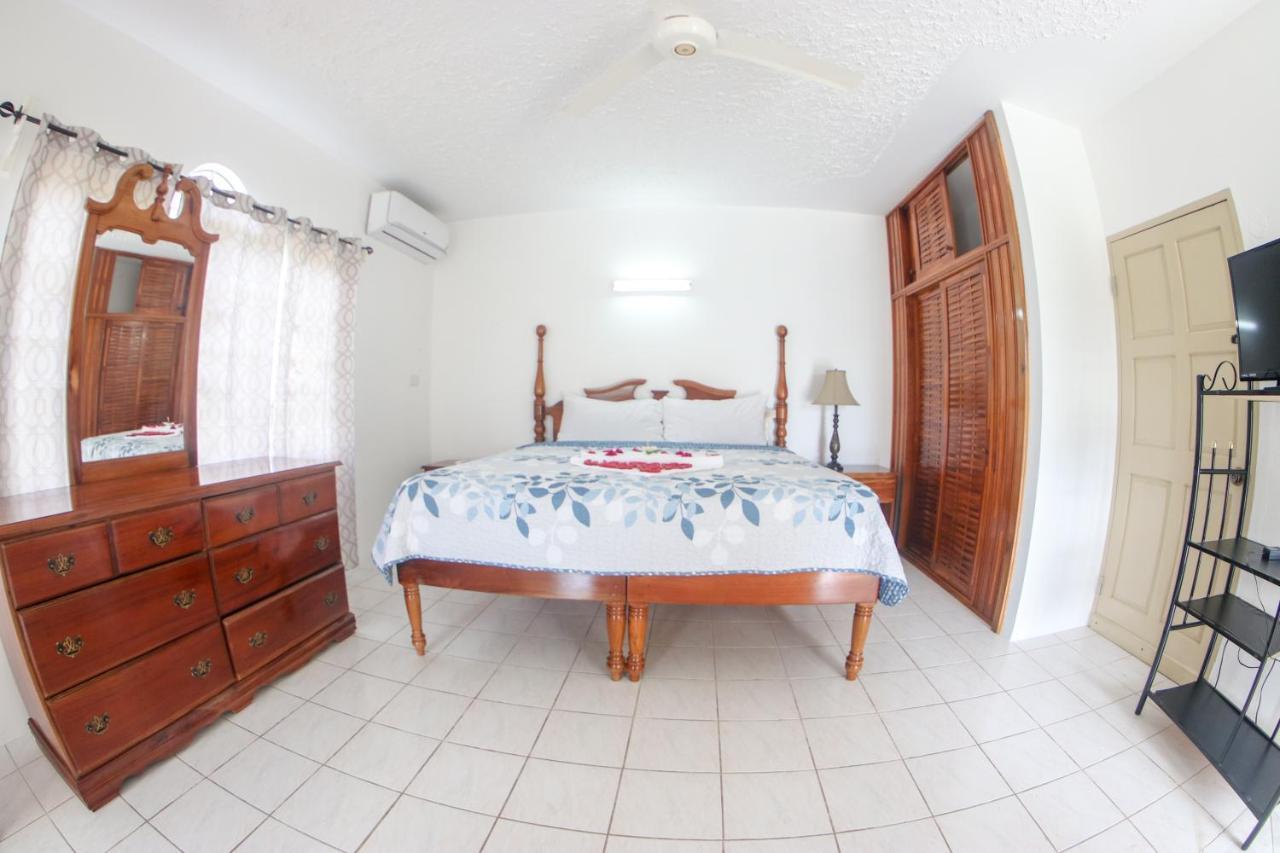 Van Villa Guesthouse Negril Ngoại thất bức ảnh