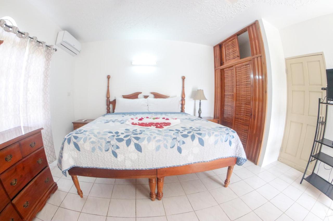 Van Villa Guesthouse Negril Ngoại thất bức ảnh